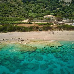 Petani Bed and Breakfast Βόβυκες