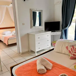 Dreams Beach Apartment Katelios